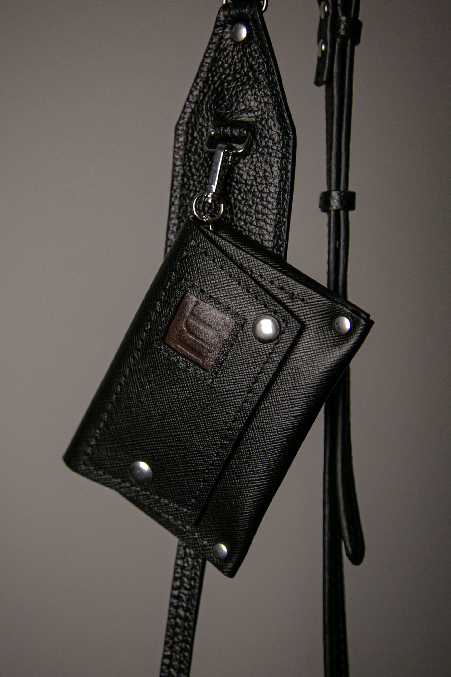 MAGIT Black Keychain Cardholder - Made to Order